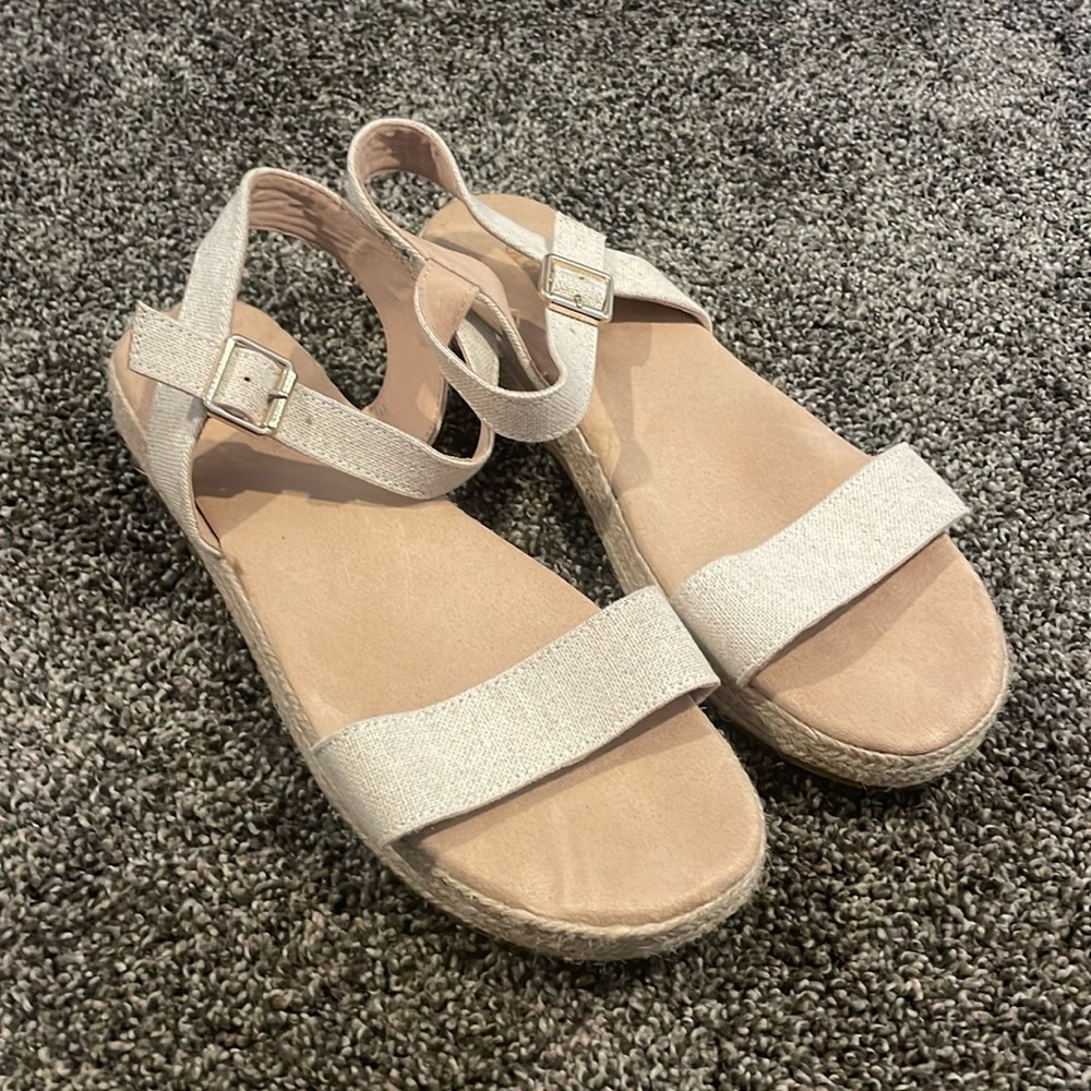 Old Navy sandles